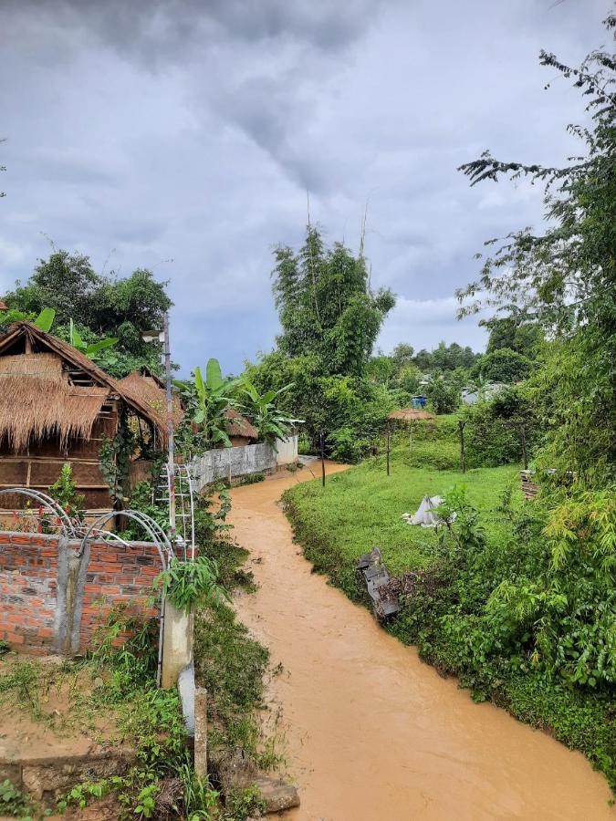 Homestay Nang Nghieng 崑嵩市 外观 照片