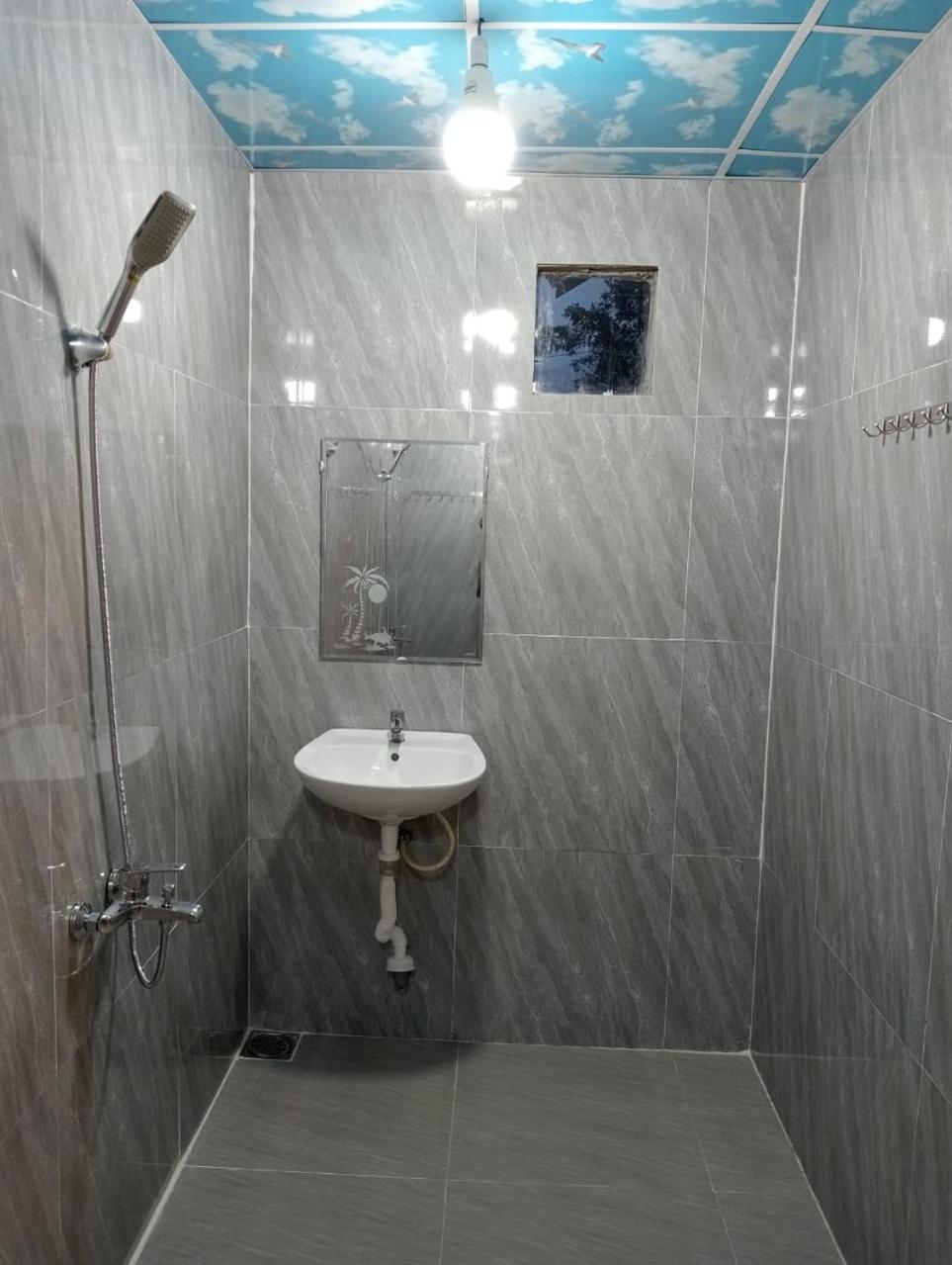 Homestay Nang Nghieng 崑嵩市 外观 照片